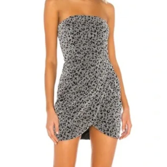 Superdown Rosalyn Tulip Dress - Picture 1 of 6